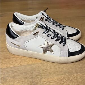 Vintage Havana Black and White Sneakers